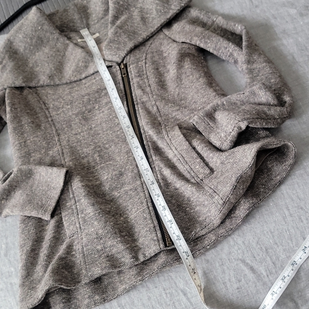 Mystree Skylar Asymmetrical Knit Zip Jacket in Taupe - Picture 11 of 15